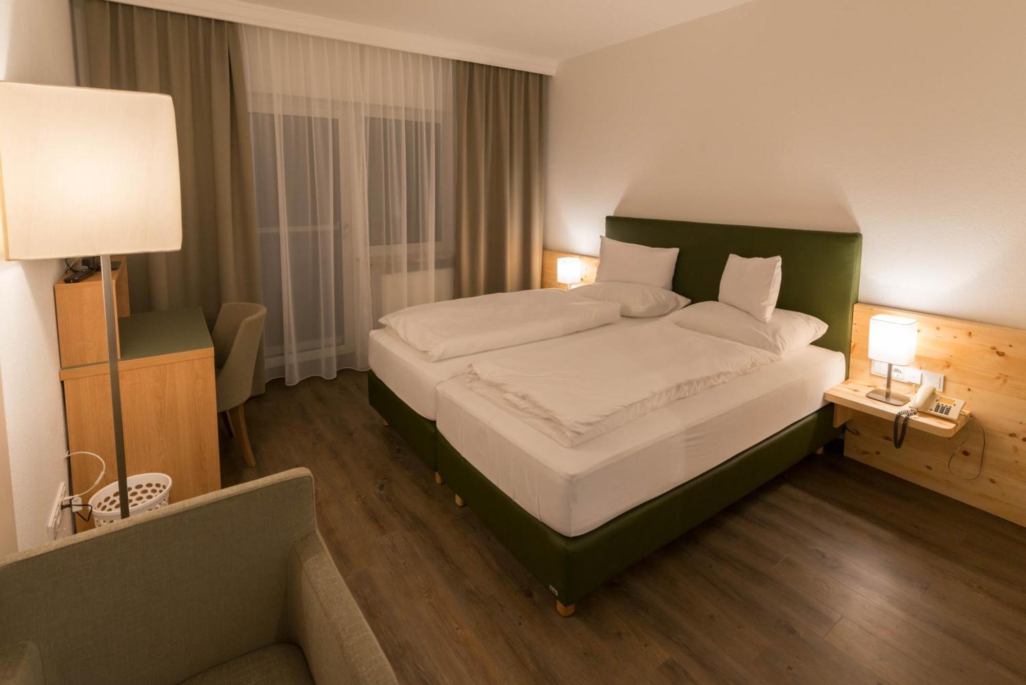 Hotel Gruenes Tuerl Bad Schallerbach Εξωτερικό φωτογραφία