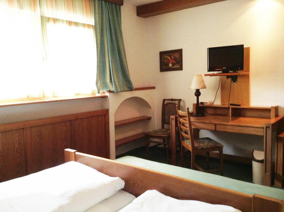 Hotel Gruenes Tuerl Bad Schallerbach Δωμάτιο φωτογραφία