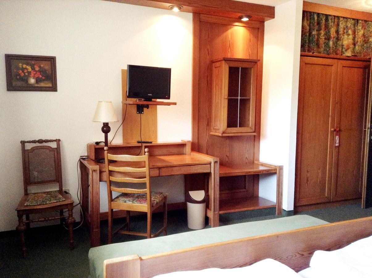 Hotel Gruenes Tuerl Bad Schallerbach Δωμάτιο φωτογραφία